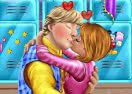 Anna and Kristoff Kissing