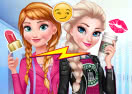 Elsa vs Anna: Fashion Showdown