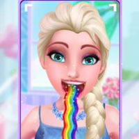 Elsa's Funny Selfie