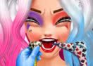 Harley Quinn: Dentist and Make Up