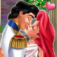 Mermaid Princess Mistletoe Kiss